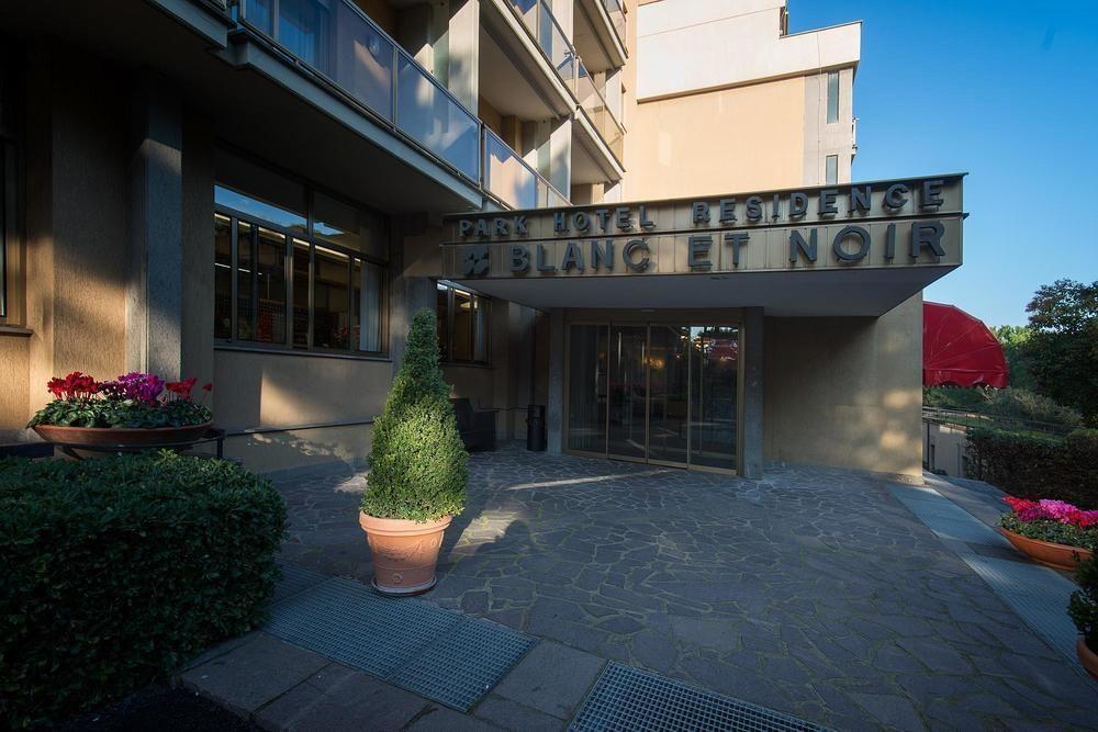 Park Hotel Blanc Et Noir Roma Exterior foto
